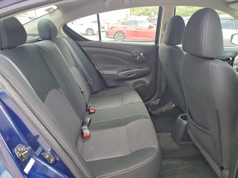 2019 NISSAN VERSA SV  