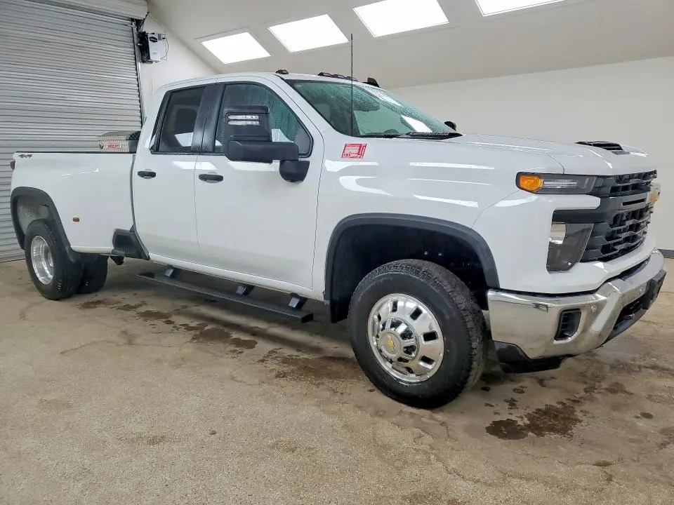 2025 CHEVROLET SILVERADO K3500  