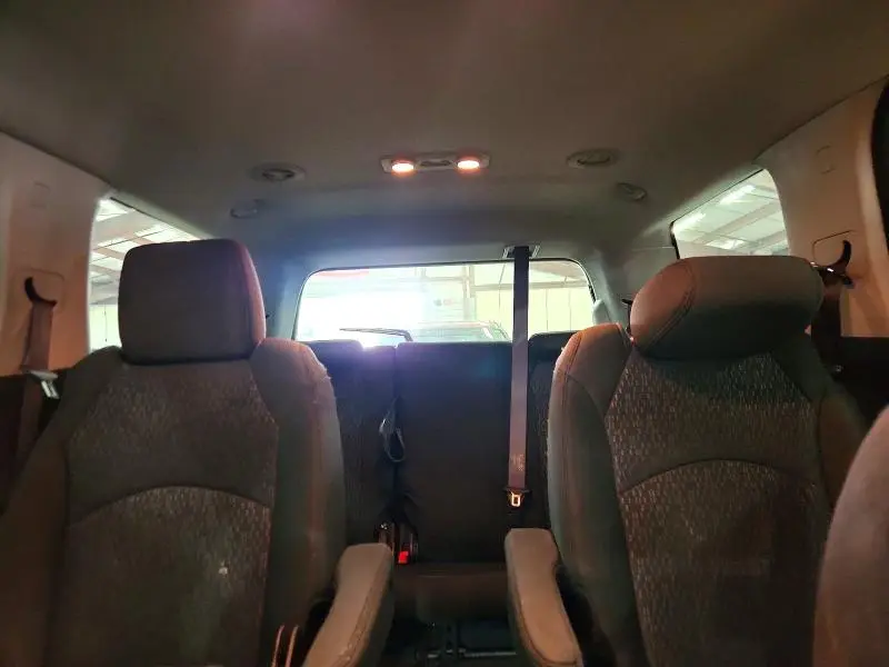 2012 GMC ACADIA SLE  