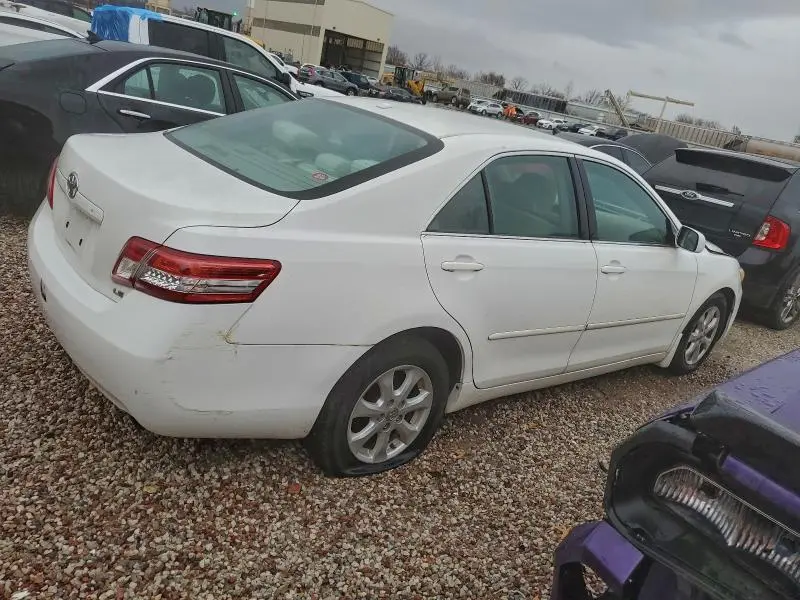 2011 TOYOTA CAMRY BASE  