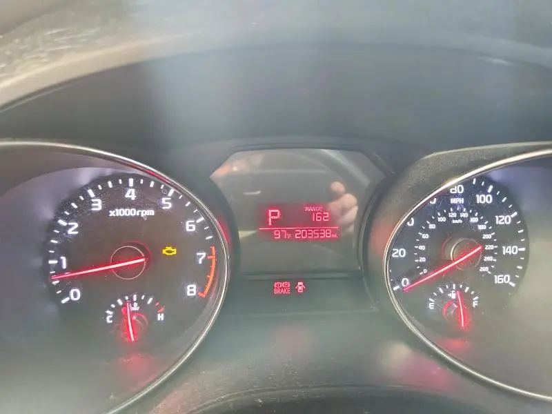 2016 KIA SEDONA LX  