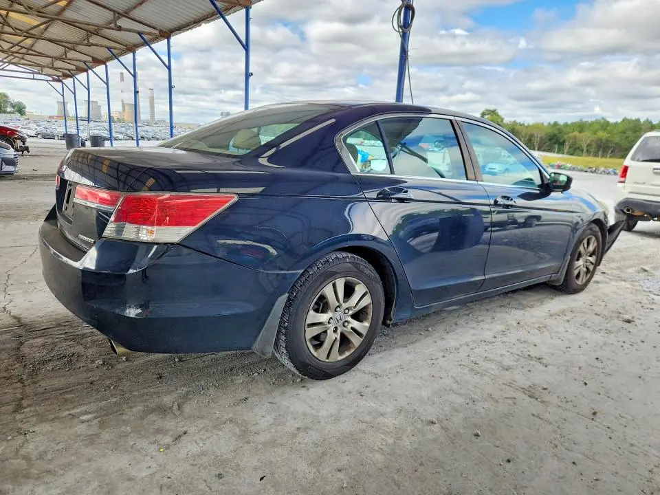 2011 HONDA ACCORD SE  