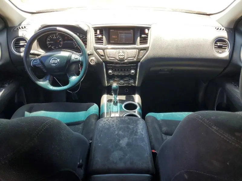 2016 NISSAN PATHFINDER SV  