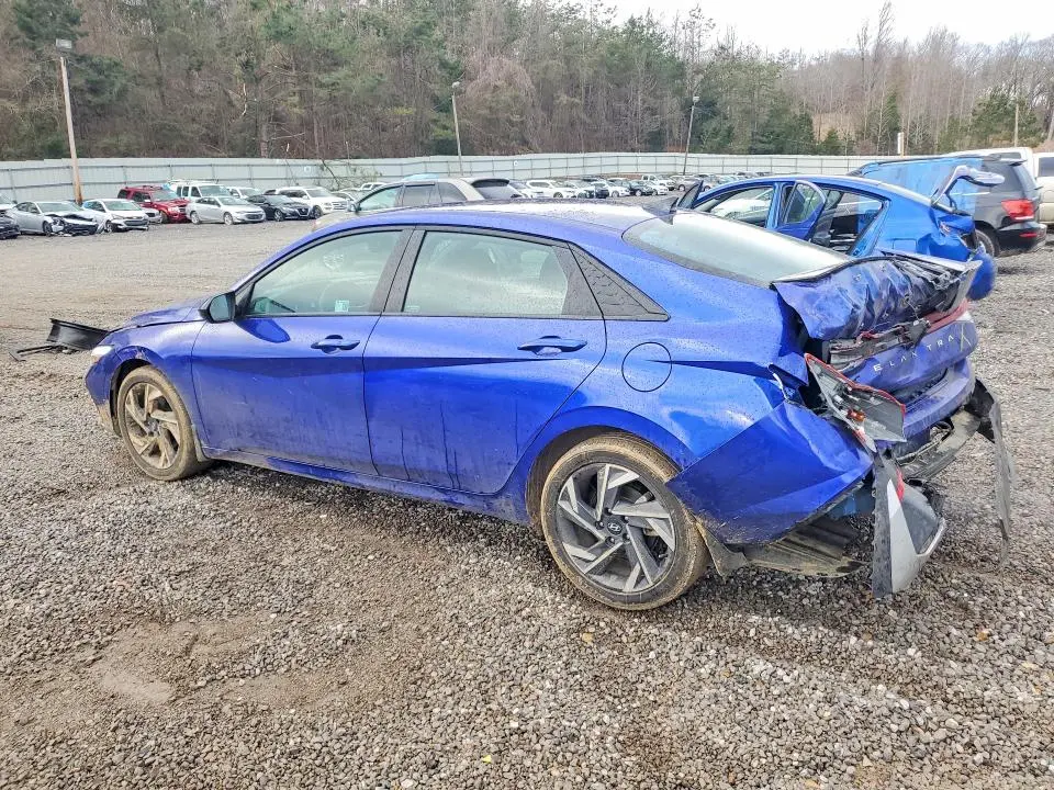 2025 HYUNDAI ELANTRA SEL SPORT  