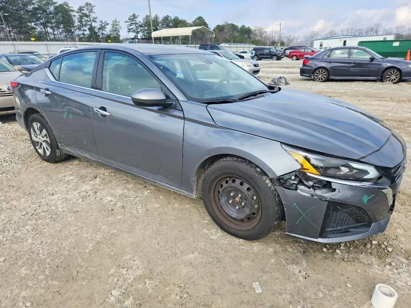 2023 NISSAN ALTIMA S  