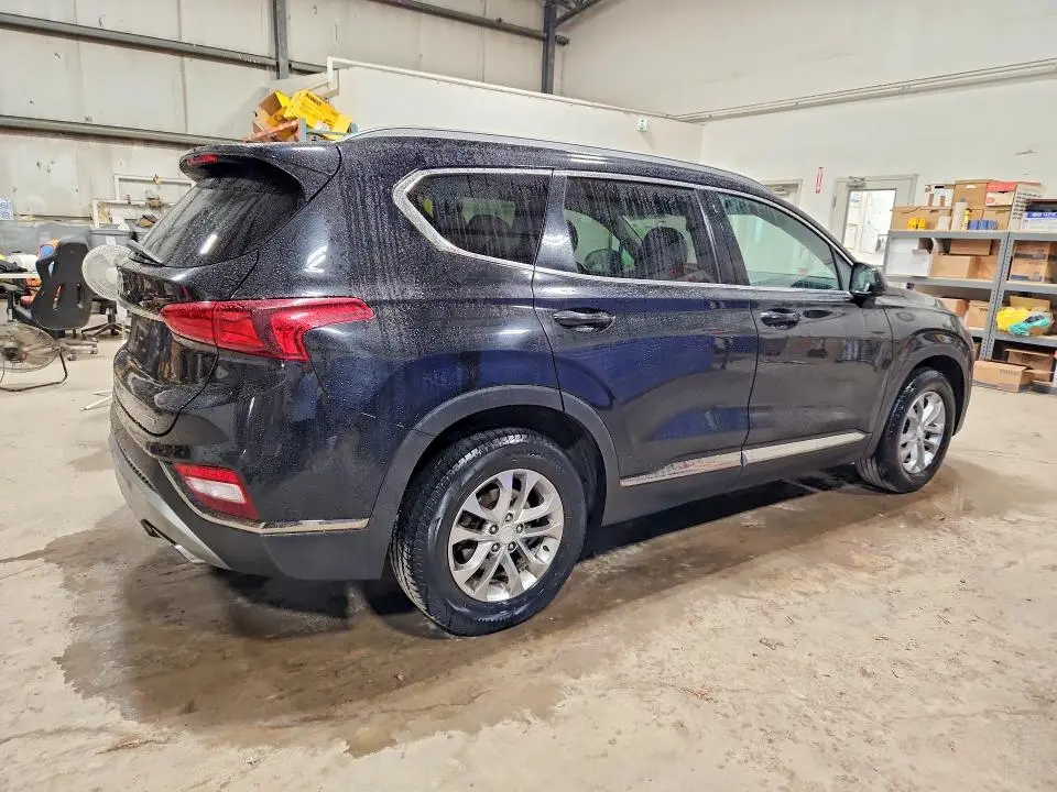2019 HYUNDAI SANTA FE SE  