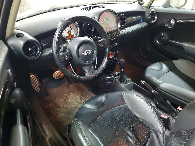 2012 MINI COOPER S  