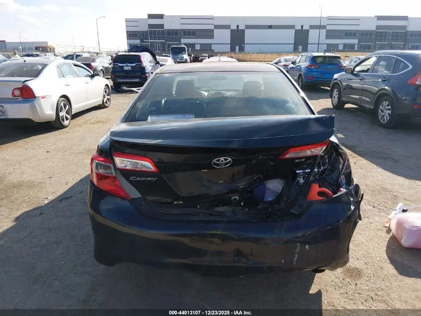 2014 TOYOTA CAMRY SE