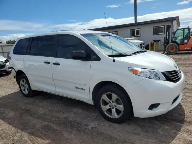 2014 TOYOTA SIENNA   
