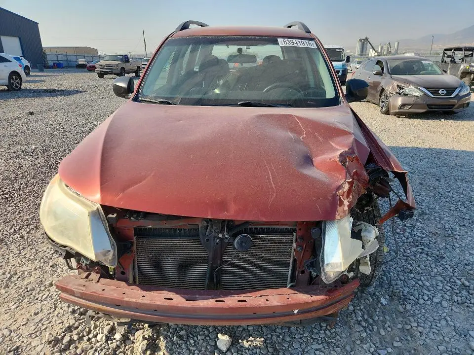 2010 SUBARU FORESTER XS  