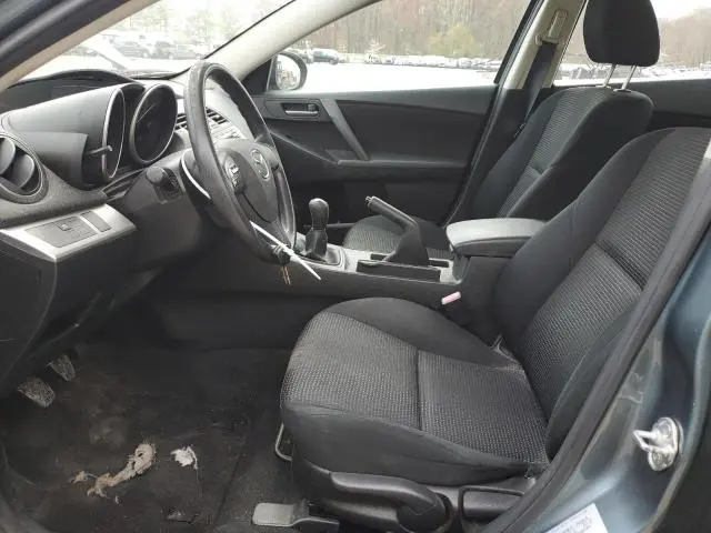 2013 MAZDA 3 I