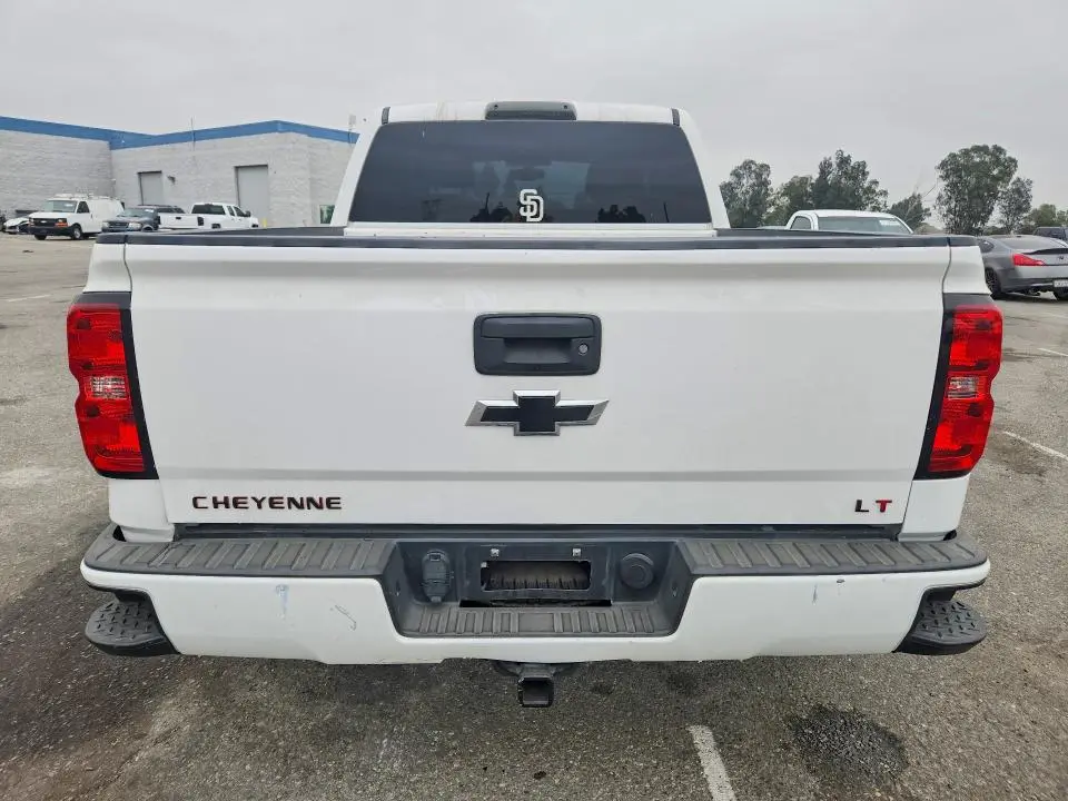 2017 CHEVROLET SILVERADO LT  