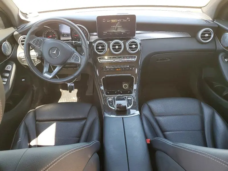 2017 MERCEDES-BENZ GLC 300  