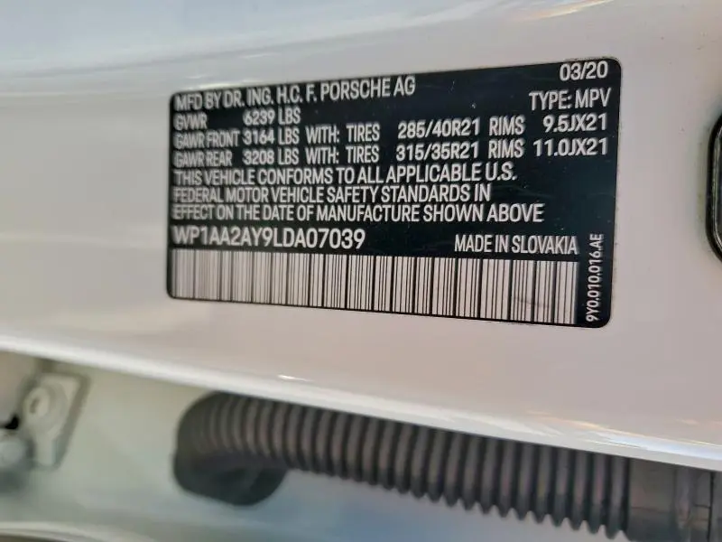 2020 PORSCHE CAYENNE   