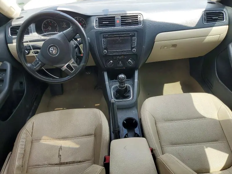 2012 VOLKSWAGEN JETTA SE  