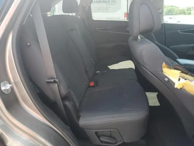 2016 KIA SORENTO LX  