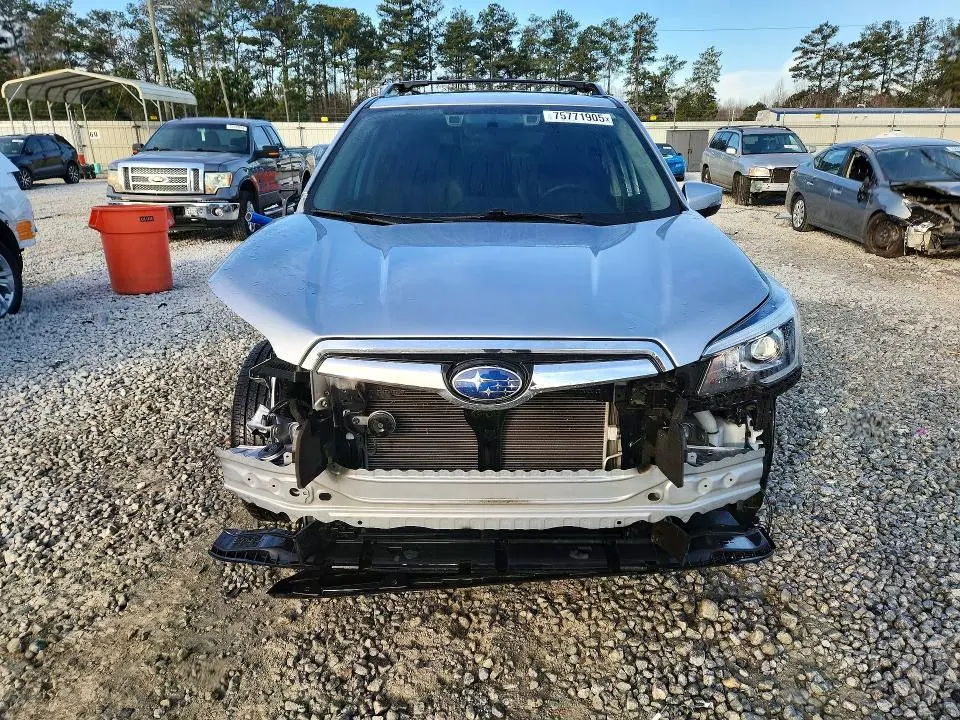 2019 SUBARU FORESTER LIMITED  