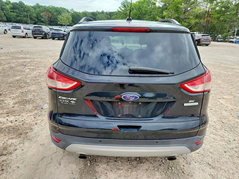 2015 FORD ESCAPE SE  
