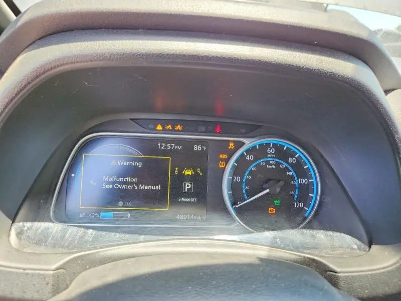 2020 NISSAN LEAF S  
