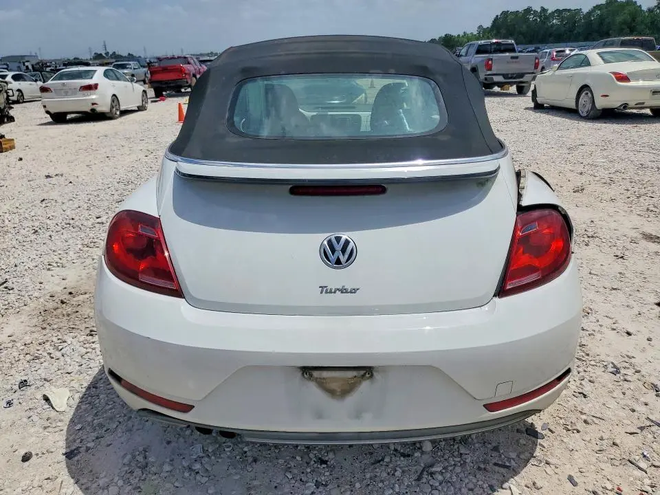 2017 VOLKSWAGEN BEETLE S/SE  