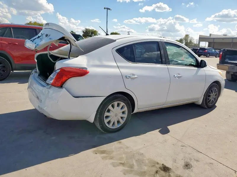 2014 NISSAN VERSA S  