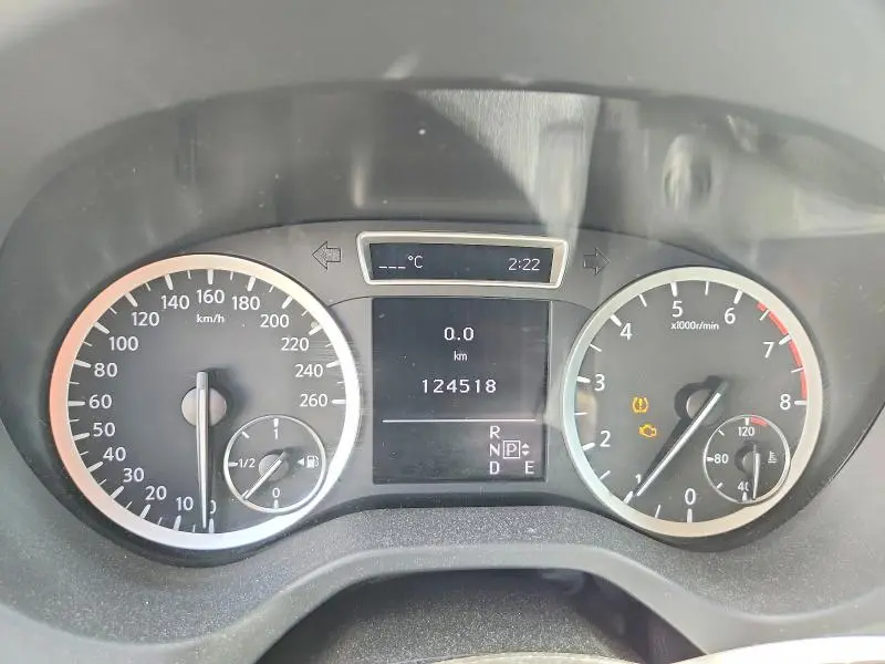 2017 INFINITI QX30 LUXURY  