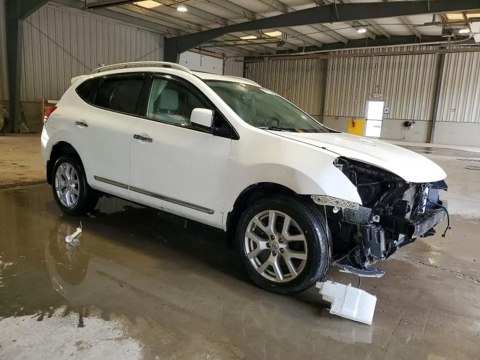 2013 NISSAN ROGUE S  