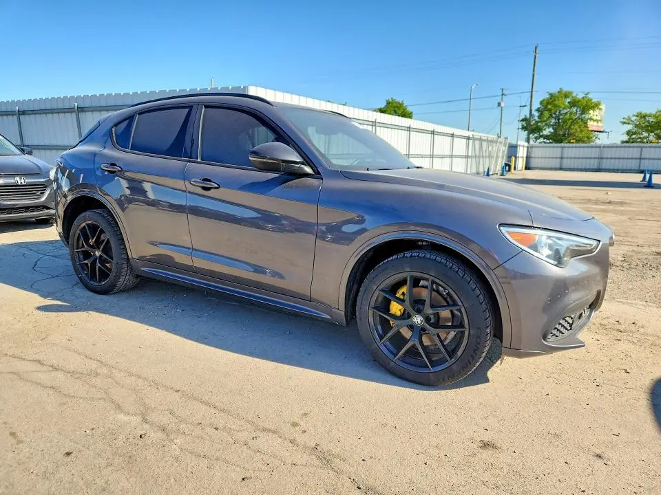 2021 ALFA ROMEO STELVIO TI  