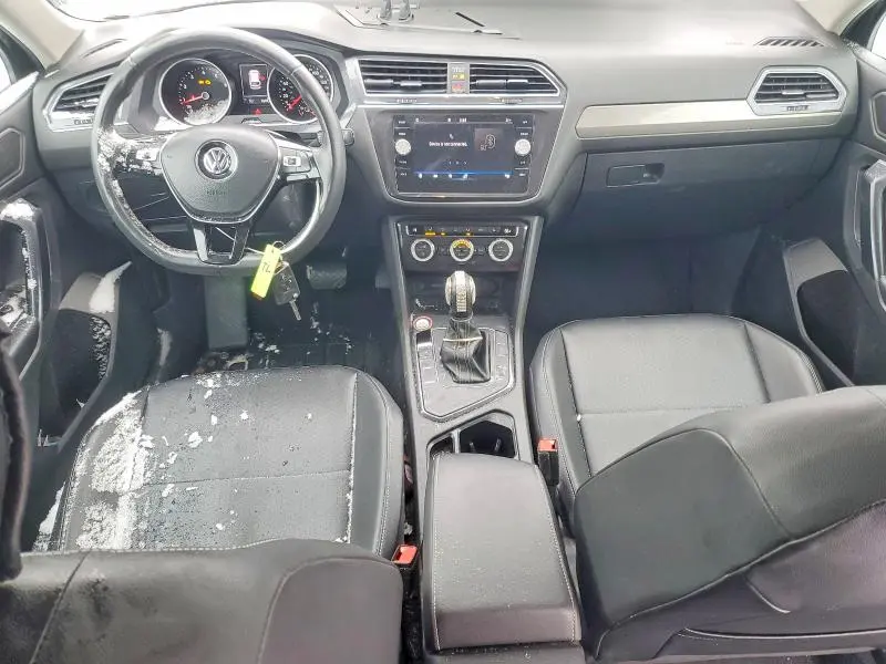 2021 VOLKSWAGEN TIGUAN SE  