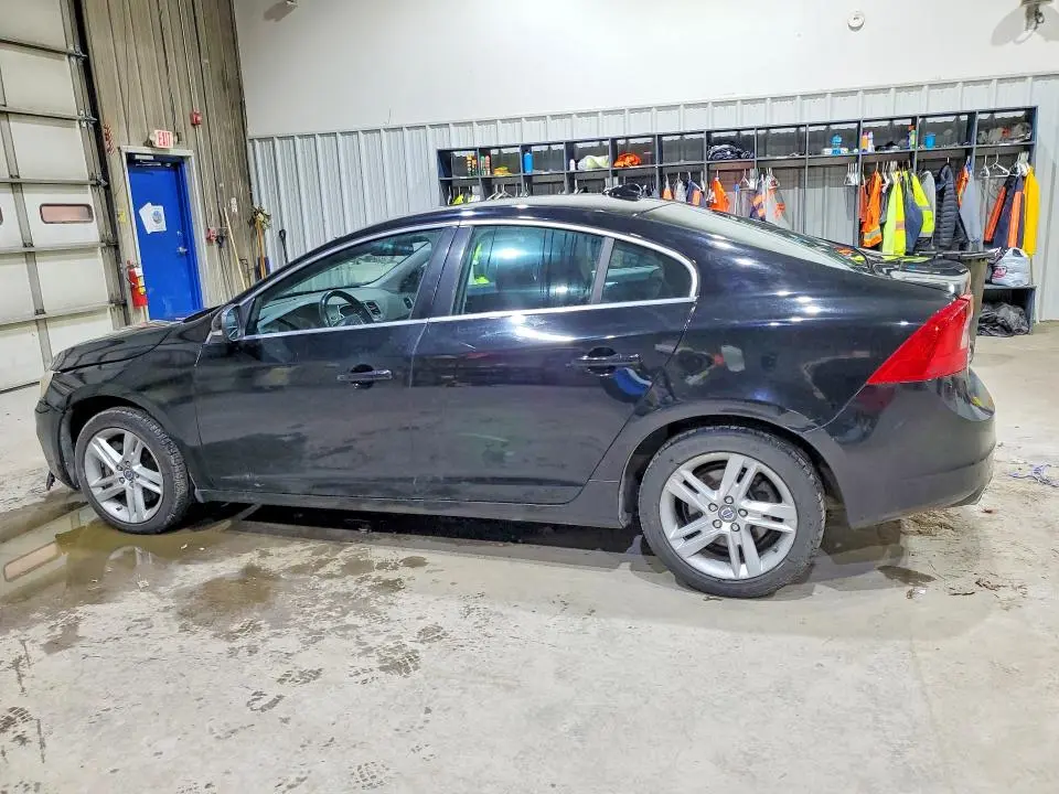 2014 VOLVO S60 T5  