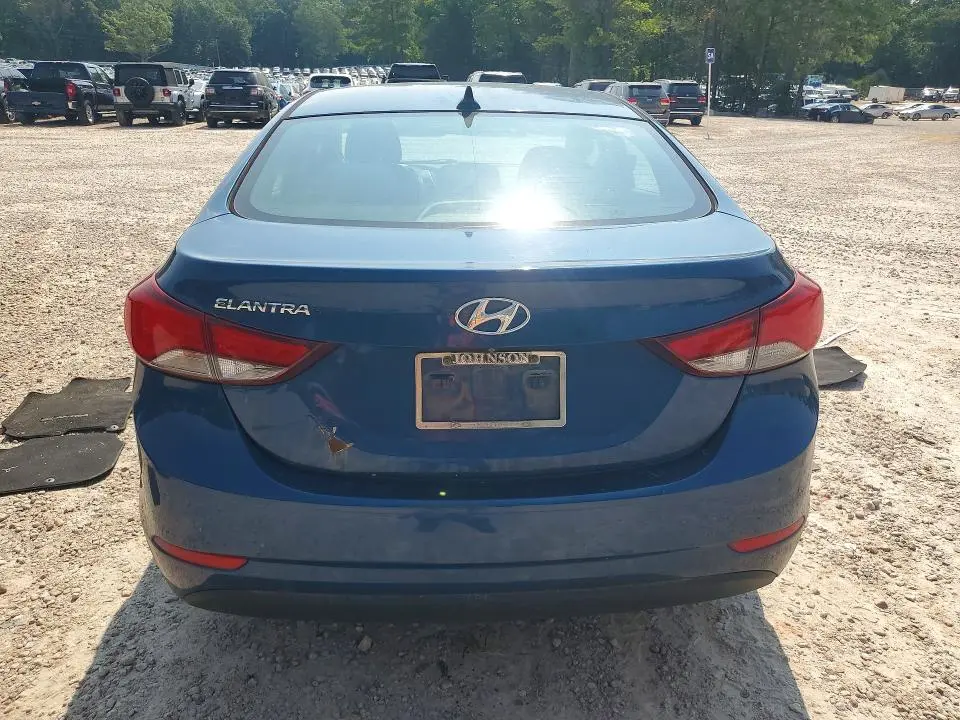 2015 HYUNDAI ELANTRA SE  