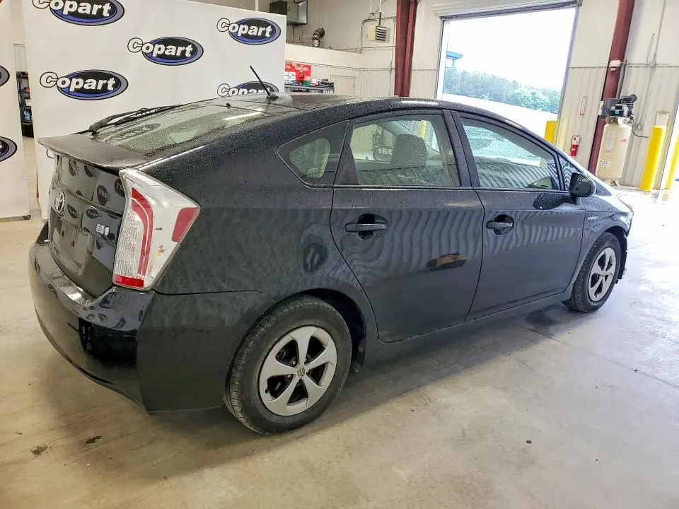2012 TOYOTA PRIUS TWO  