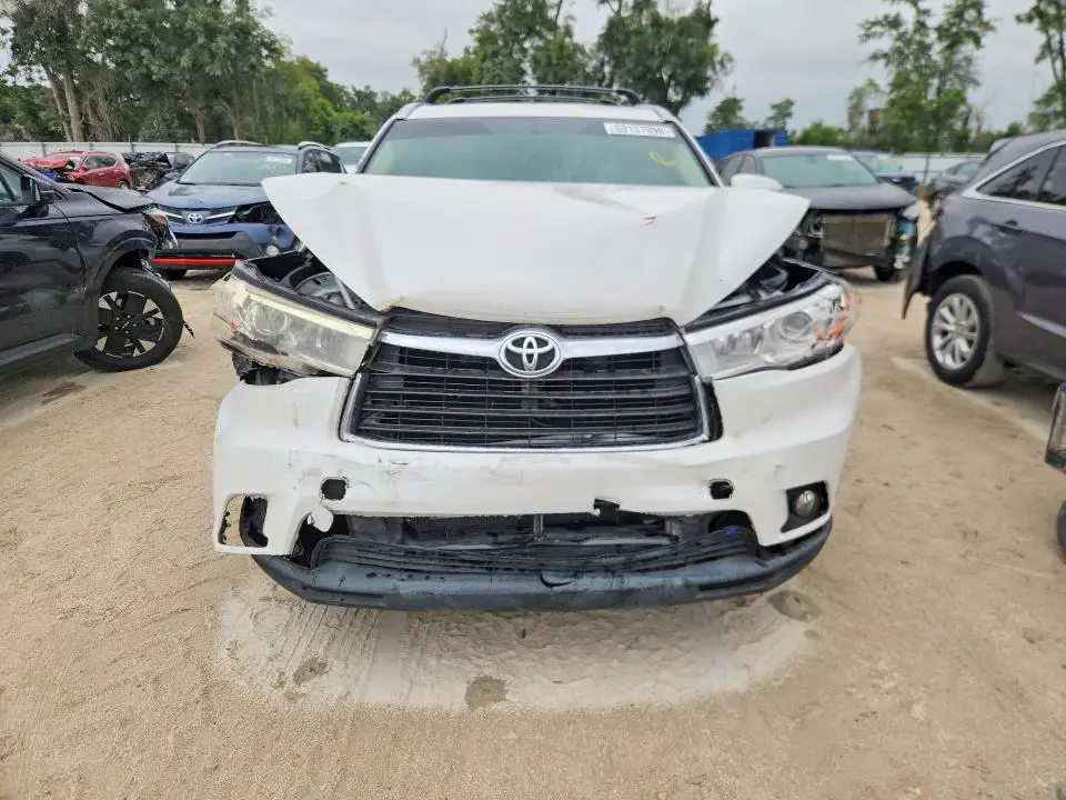 2014 TOYOTA HIGHLANDER XLE  