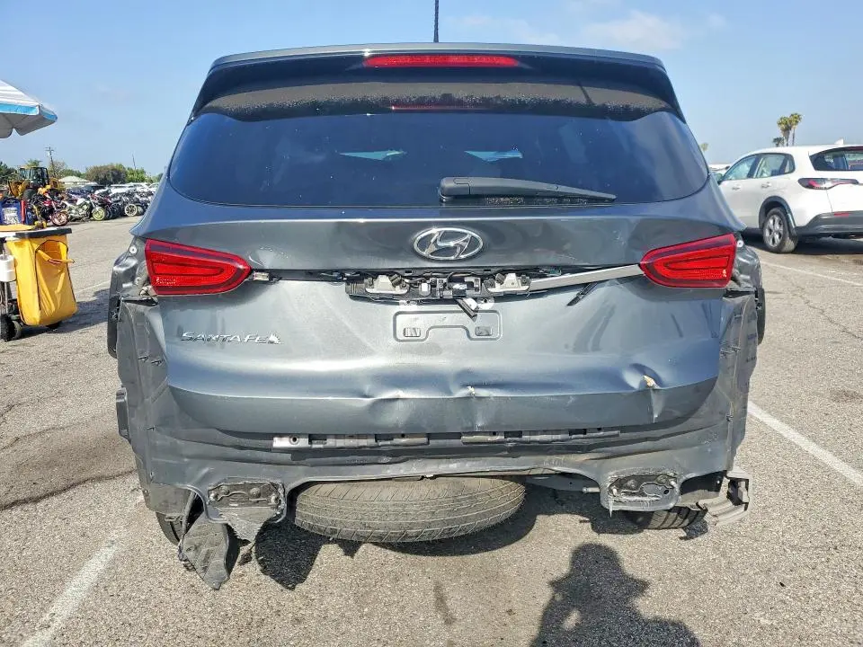 2020 HYUNDAI SANTA FE SE  