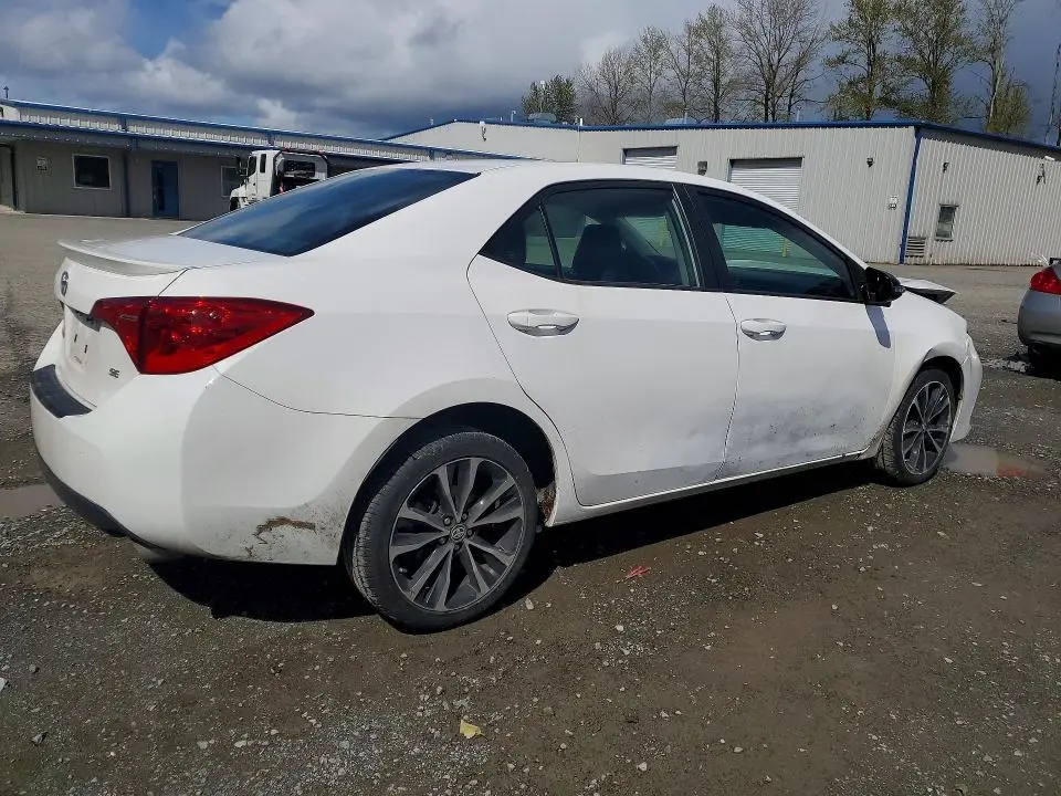 2019 TOYOTA COROLLA SE  