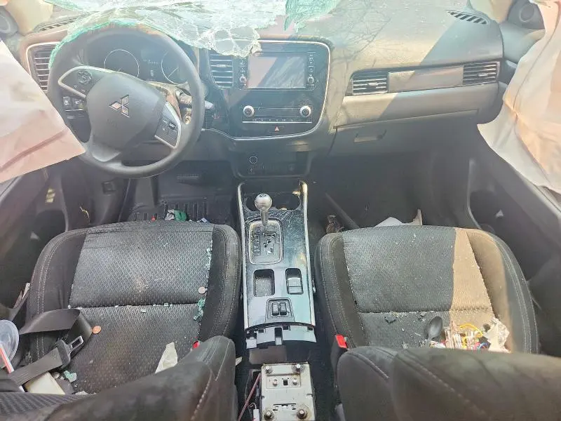 2020 MITSUBISHI OUTLANDER ES  