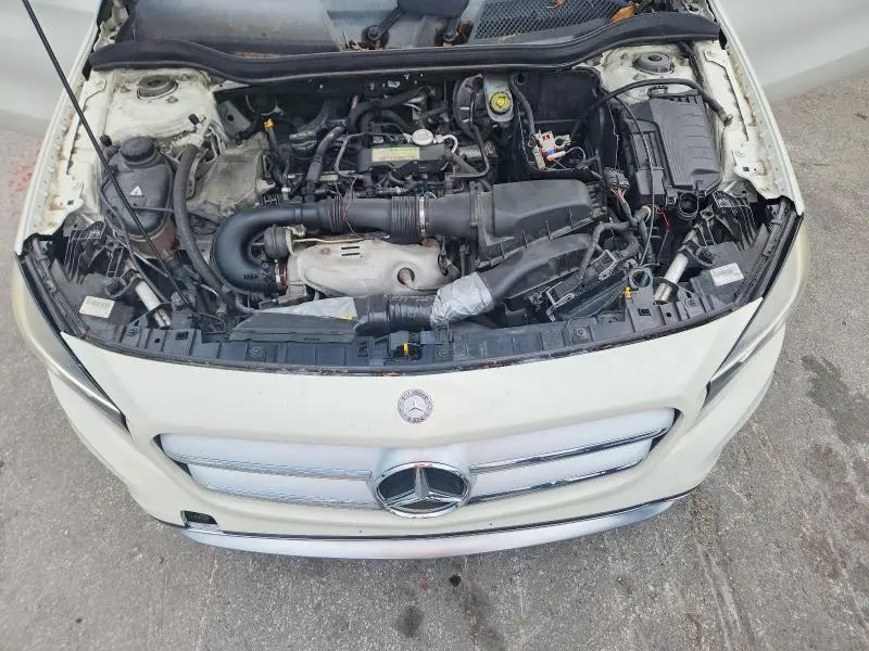 2016 MERCEDES-BENZ GLA 250 4MATIC  