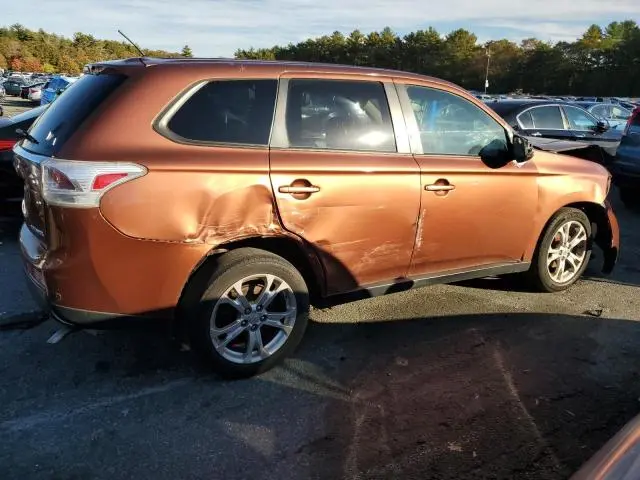 2014 MITSUBISHI OUTLANDER SE  