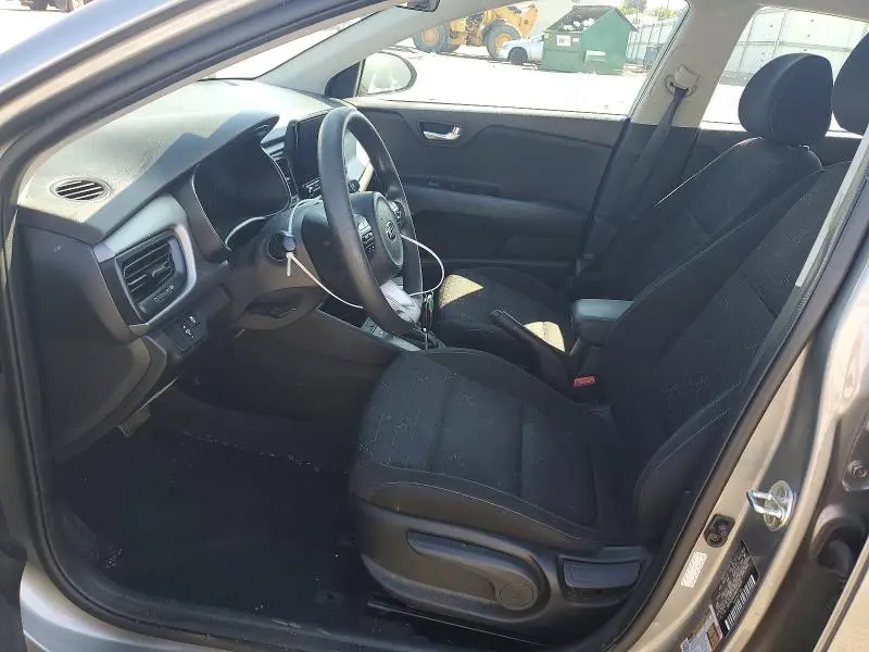 2021 KIA RIO S  