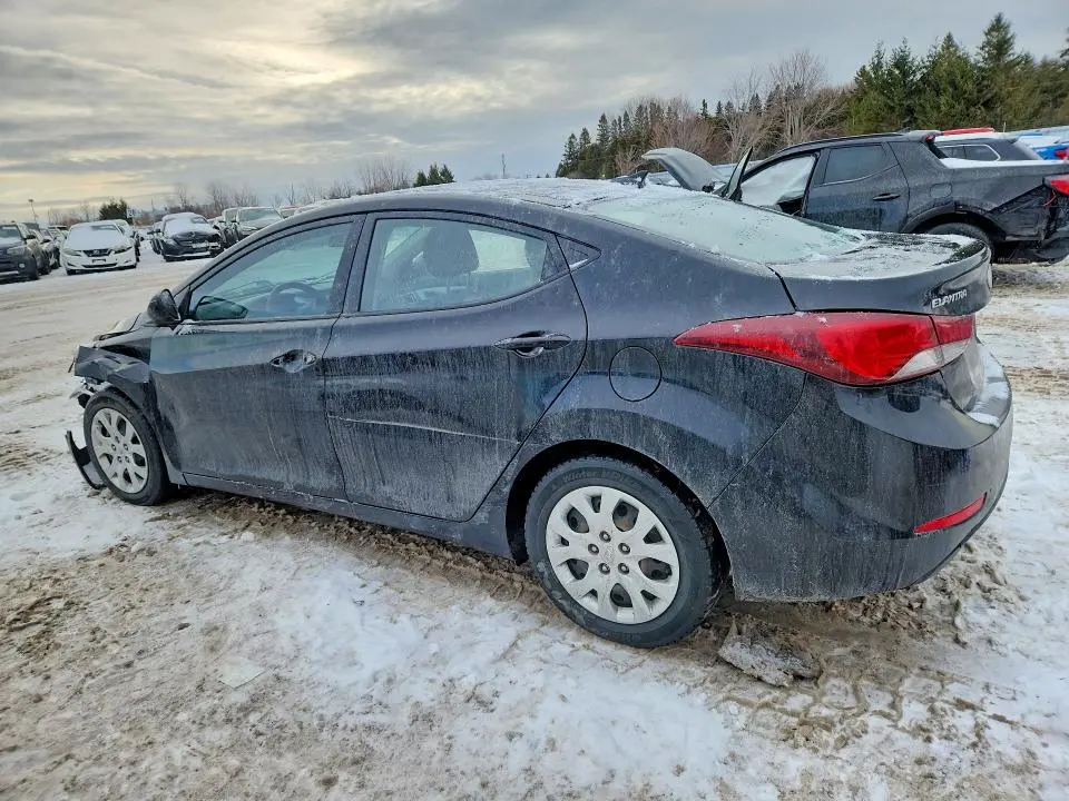 2016 HYUNDAI ELANTRA SE  
