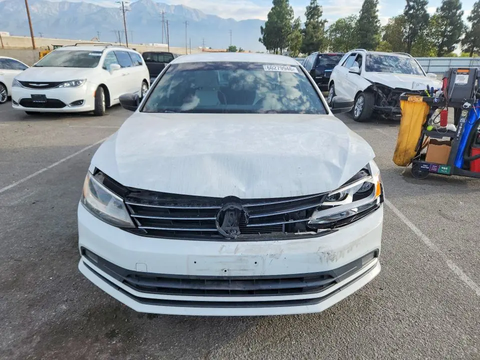 2016 VOLKSWAGEN JETTA SPORT  