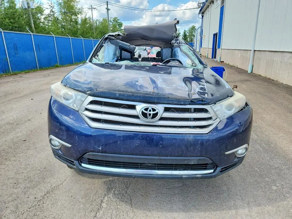 2013 TOYOTA HIGHLANDER BASE  