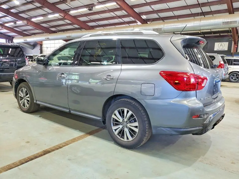 2018 NISSAN PATHFINDER SV  