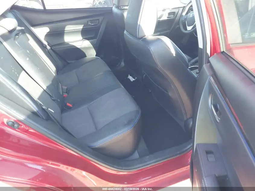 2018 TOYOTA COROLLA SE