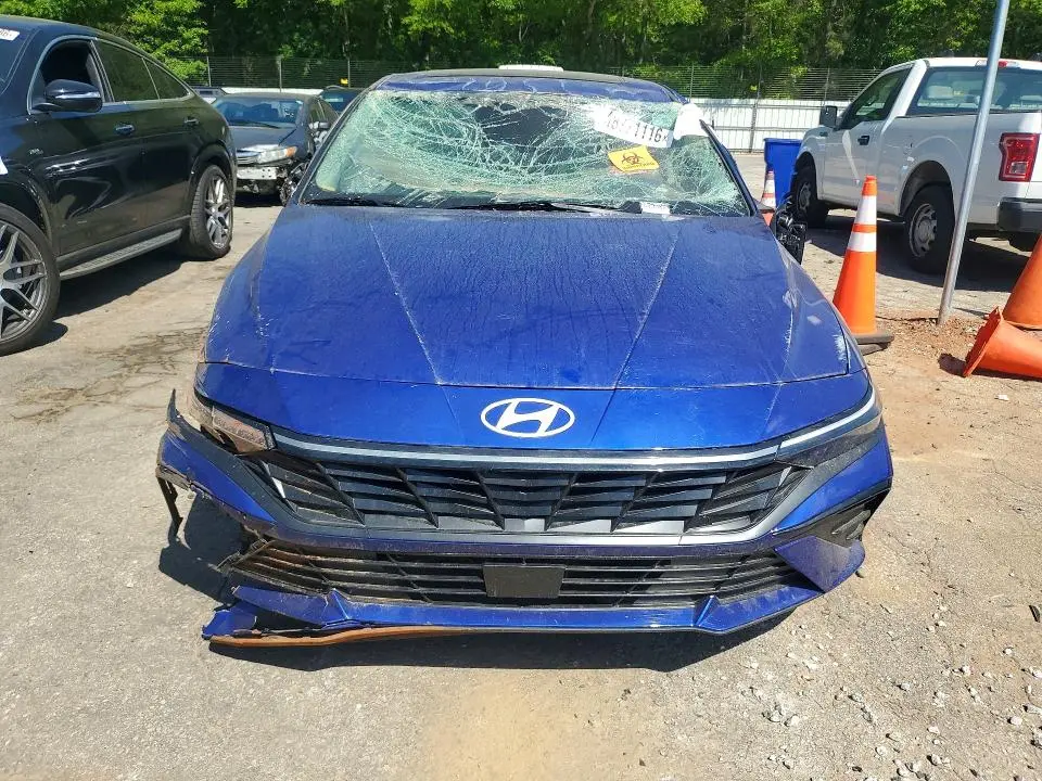 2025 HYUNDAI ELANTRA LIMITED  
