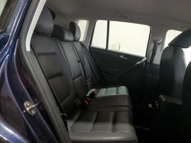 2016 VOLKSWAGEN TIGUAN S  