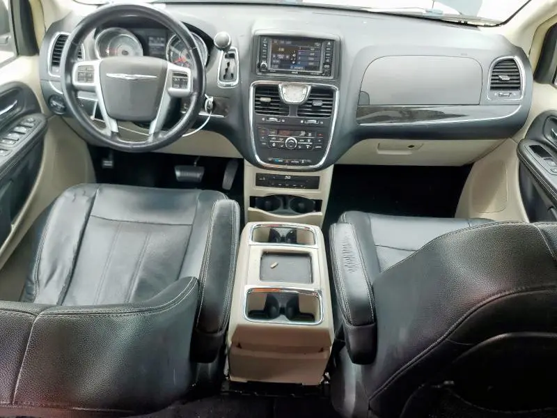 2013 CHRYSLER TOWN & COUNTRY TOURING L  