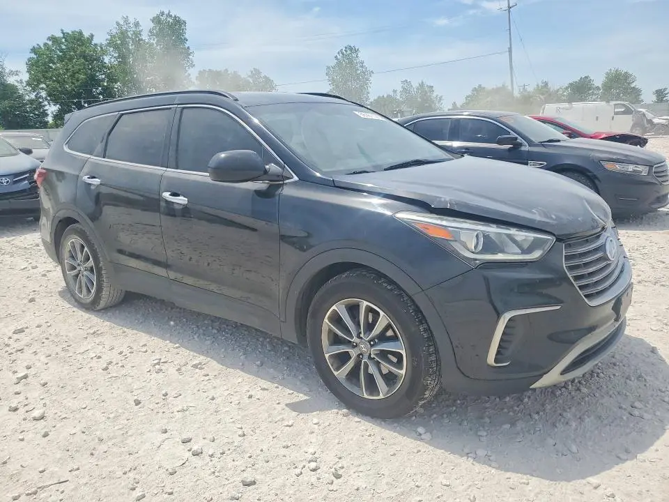 2017 HYUNDAI SANTA FE SE  