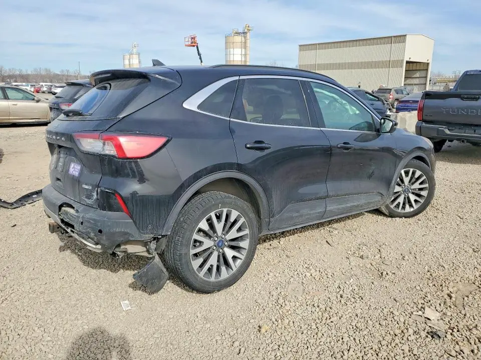 2020 FORD ESCAPE TITANIUM  