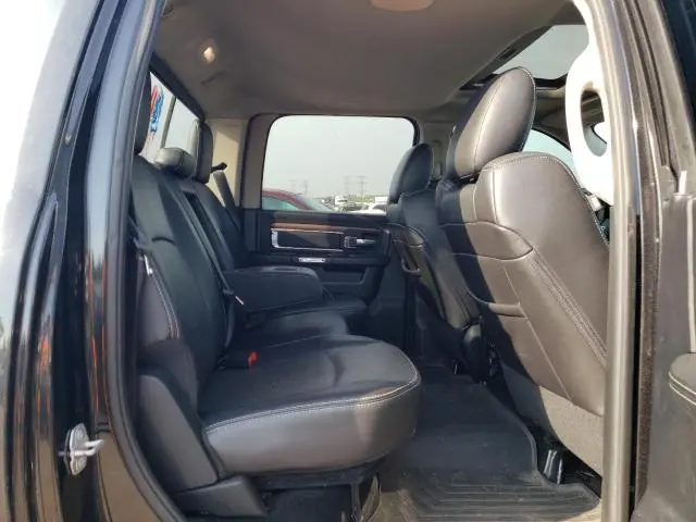 2016 RAM 1500 LARAMIE